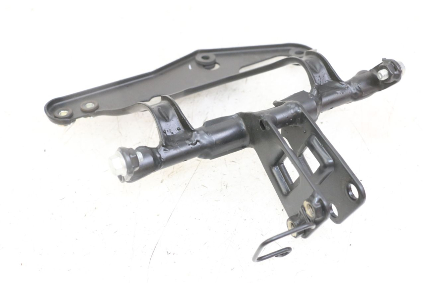 photo de SPEEDOMETER BRACKET ROYAL ENFIELD HYMALAYAN 410 (2016 - 2023) - Component detail