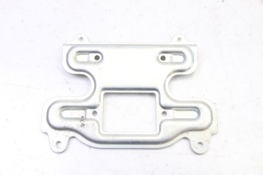 photo de SPEEDOMETER BRACKET APRILIA SXR 50 (2021 - 2023) - Component detail