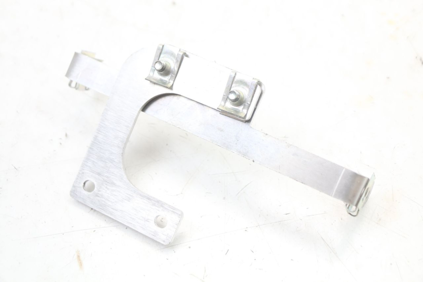 photo de SPEEDOMETER BRACKET VENT DERAPAGE 50 (2018 - 2023) - Alternative perspective