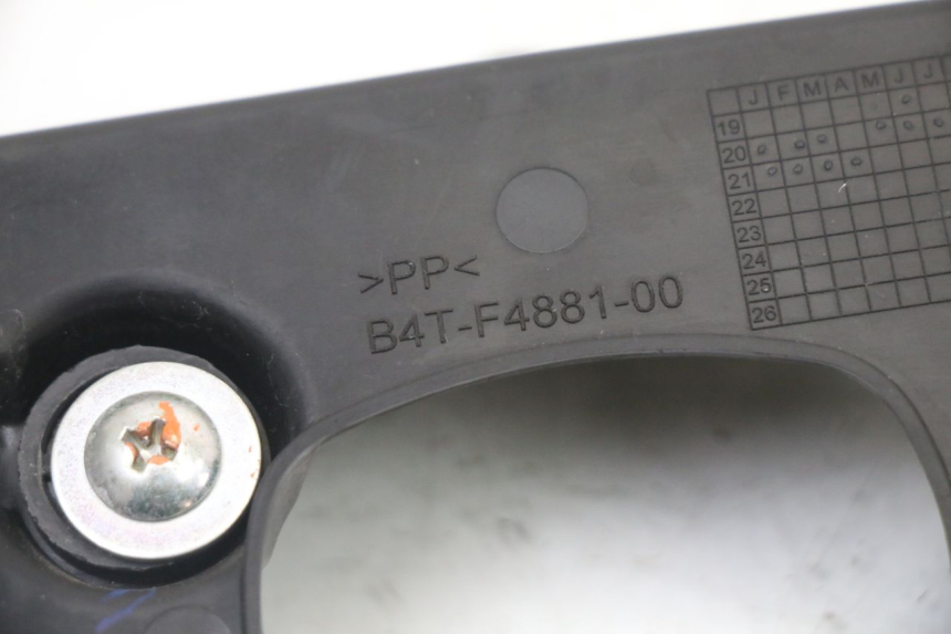 photo de SPEEDOMETER BRACKET YAMAHA TRACER 7 700 (2020 - 2024) - Technical close-up