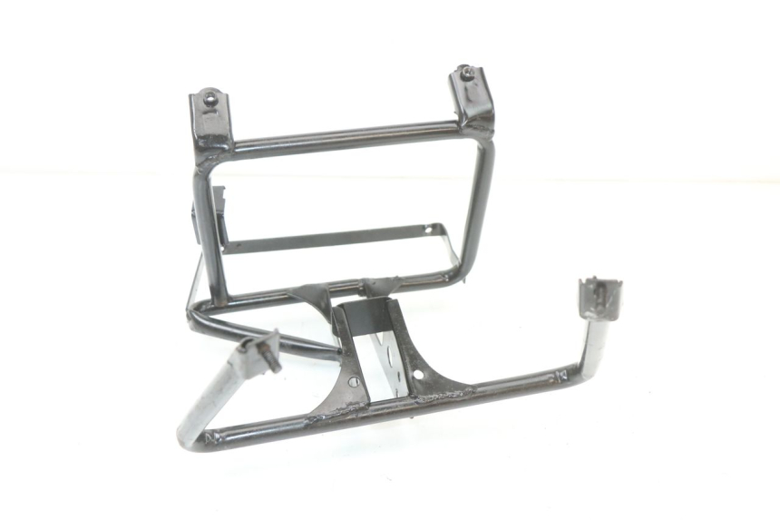 photo de FRONT FORK BRACE JONWAY AZTRAL 125 (2008 - 2017) - Technical close-up