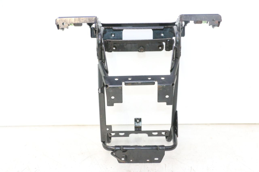 photo de FRONT FAIRING BRACKET PEUGEOT CITYSTAR 2T 50 (2018 - 2021) - Main view