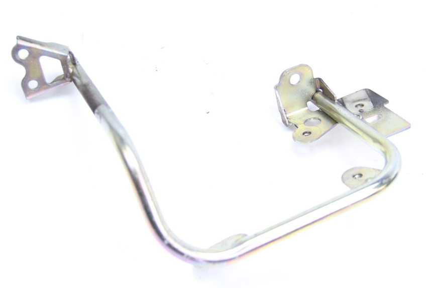 photo de FRONT FAIRING BRACKET YAMAHA CYGNUS X INJECTION 125 (2007 - 2013) - Fixing points details