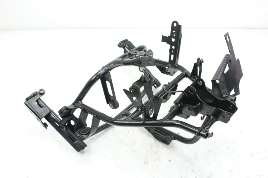 photo de FRONT FORK BRACE HONDA FES S-WING SWING ABS 125 (2007 - 2015) - Fixing points details