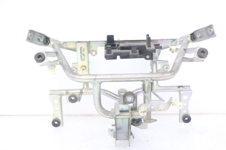 photo de FRONT FENDER BRACKET HONDA FORZA ABS 300 (2013 - 2017) - Main view