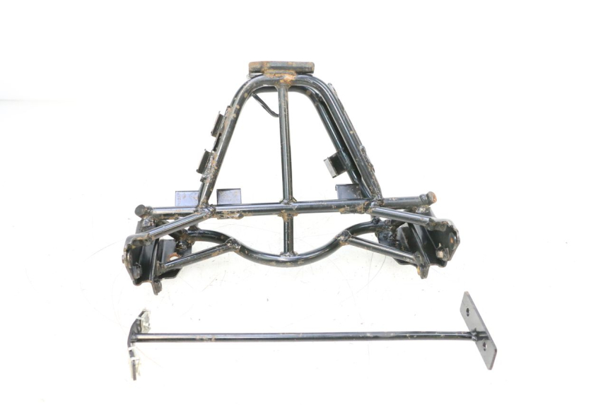 photo de FRONT FAIRING BRACKET SYM GTS EVO 125 (2009 - 2013) - Zoom on usage condition