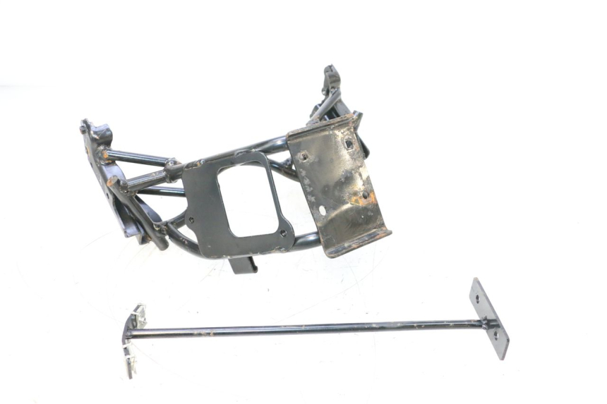 photo de FRONT FAIRING BRACKET SYM GTS EVO 125 (2009 - 2013) - Alternative perspective