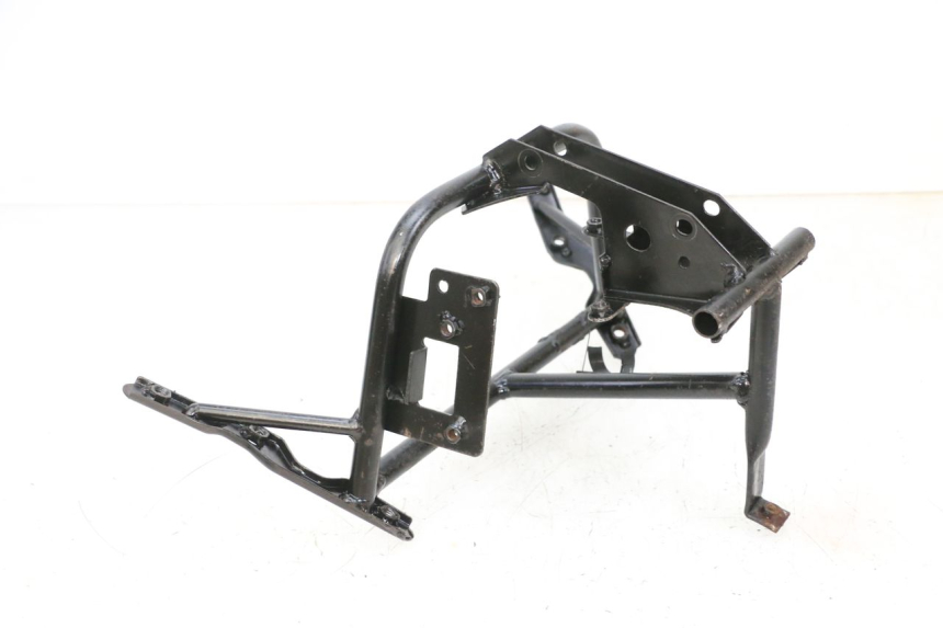 photo de FRONT FAIRING BRACKET JM MOTORS GTS 125 (2015 - 2019) - Zoom on usage condition