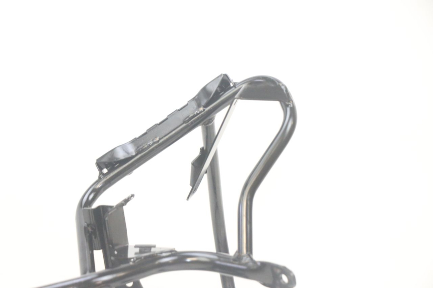 photo de FRONT FAIRING BRACKET PIAGGIO MP3 HPE 300 (2019 - 2026) - Alternative perspective