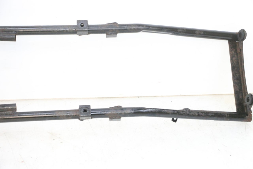 photo de FRONT FAIRING BRACKET PIAGGIO MP3 RL 250 (2006 - 2010) - Distinctive features