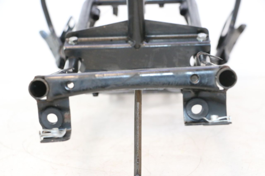 photo de FRONT FAIRING BRACKET PIAGGIO MP3 500 (2016 - 2018) - Component detail