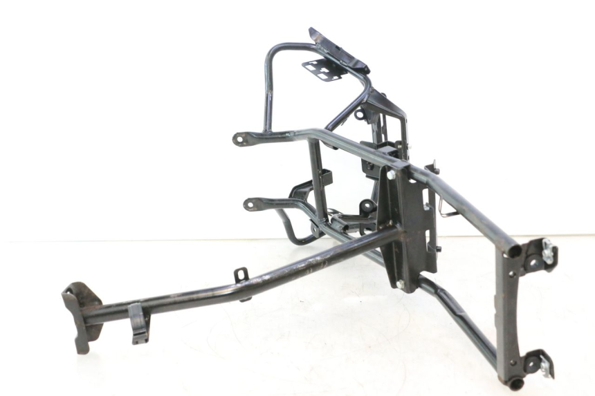 photo de FRONT FAIRING BRACKET PIAGGIO MP3 500 (2016 - 2018) - Fixing points details