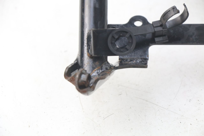 photo de FRONT FAIRING BRACKET MBK MW TRYPTIK 125 (2017 - 2022) - Technical close-up