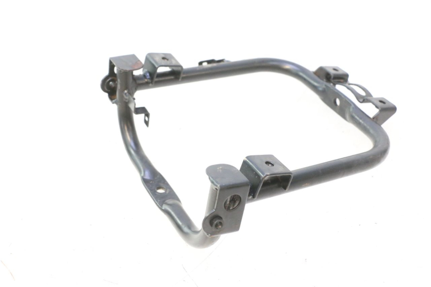 photo de FRONT FAIRING BRACKET KYMCO LIKE 4T 50 (2019 - 2025) - Zoom on usage condition