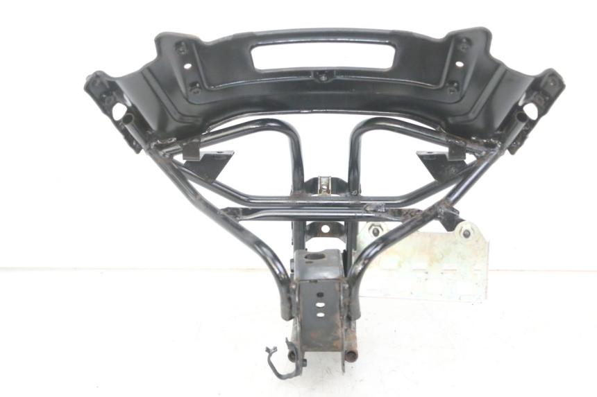 photo de FRONT FAIRING BRACKET GILERA NEXUS 125 (2009 - 2013) - Technical close-up