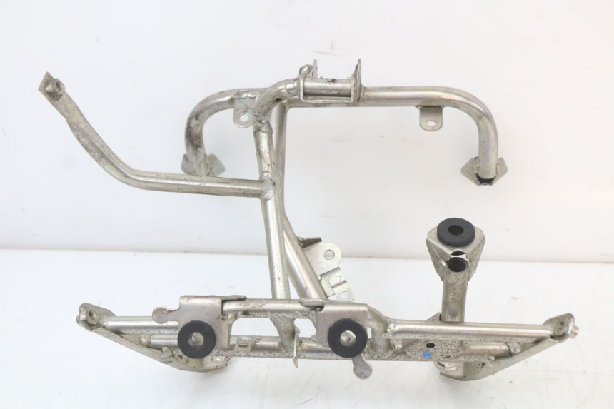 photo de FRONT FAIRING BRACKET HONDA PCX (JF28) 125 (2009 - 2011) - Zoom on usage condition