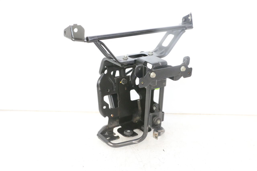 photo de FRONT FAIRING BRACKET PEUGEOT SATELIS 125 (2013 - 2018) - Main view