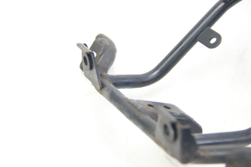 photo de FRONT FORK BRACE SUZUKI SIXTEEN 125 (2008 - 2010) - Additional view of the item