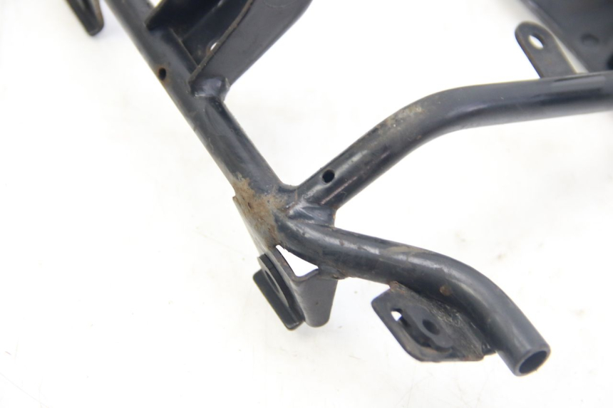 photo de FRONT FORK BRACE SUZUKI SIXTEEN 125 (2008 - 2010) - Technical close-up