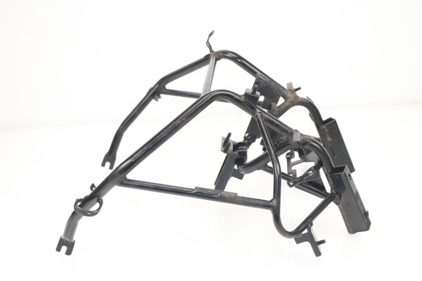 photo de FRONT FAIRING BRACKET KYMCO XCITING 500 (2007 - 2010) - Technical close-up