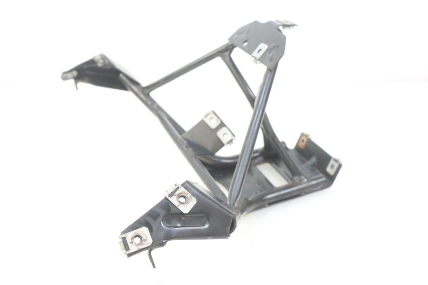 photo de TRIPLE TREE CLAMP APRILIA ATLANTIC 500 (2002 - 2003) - Alternative perspective