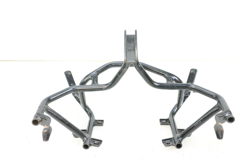 photo de FRONT FAIRING BRACKET HYOSUNG GTR 125 (2006 - 2008) - Component detail