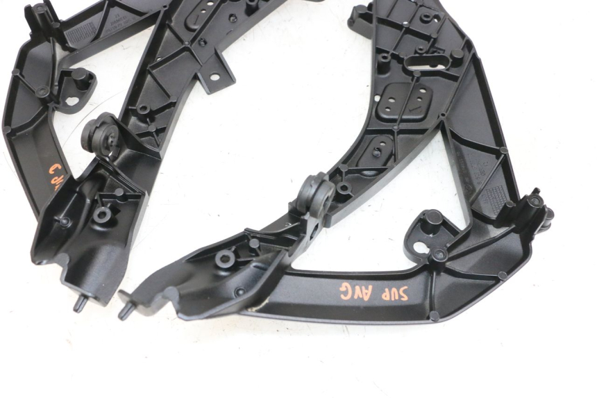 photo de FRONT FAIRING BRACKET BMW R GS 1250 (2021 - 2024) - Technical close-up