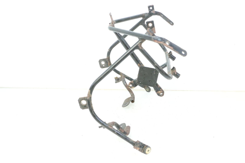 photo de FRONT FAIRING BRACKET TRIUMPH SPRINT 900 (1995 - 1998) - Technical close-up