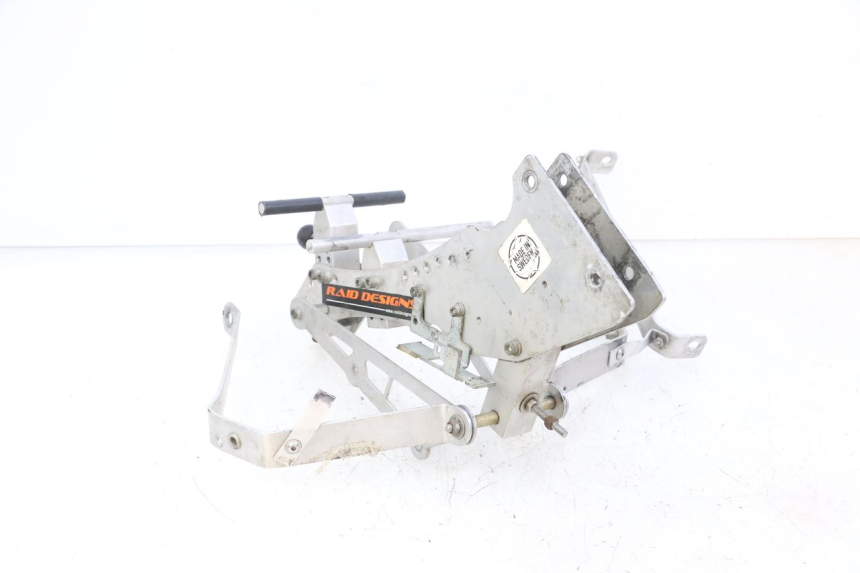 photo de FRONT FAIRING BRACKET KTM SUPERENDURO R 950 (2005 - 2009) - Surface and material condition