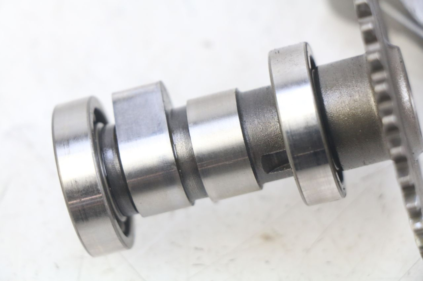 photo de CAMSHAFT KYMCO AGILITY 16+ 4T 50 (2018 - 2023) - Technical close-up