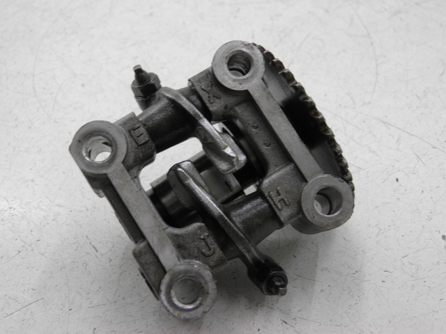 photo de CAMSHAFT BAOTIAN TRAVEL SPIRIT 50 (2010 - 2012) - Surface and material condition