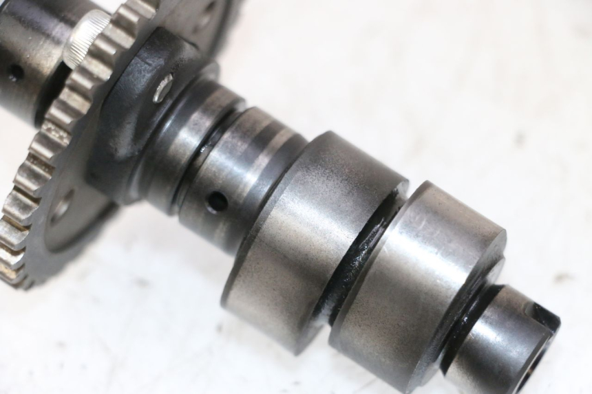 photo de CAMSHAFT SUZUKI BURGMAN 125 (2007 - 2014) - Zoom on usage condition