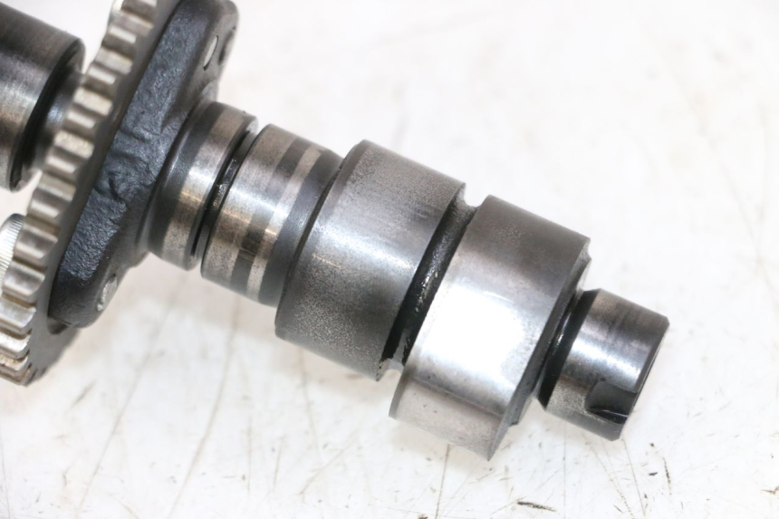 photo de CAMSHAFT SUZUKI BURGMAN 125 (2007 - 2014) - Surface and material condition