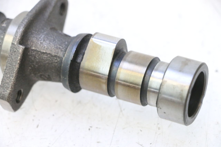 photo de CAMSHAFT HONDA CB TWO FIFTY 250 (1991 - 2002) - Technical close-up