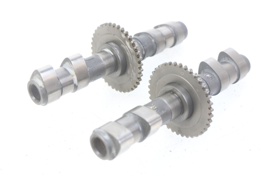 photo de CAMSHAFT HONDA CBF 500 (2004 - 2007) - Surface and material condition