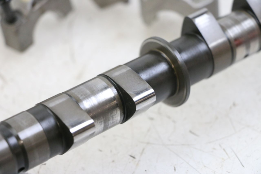 photo de CAMSHAFT YAMAHA FJR ABS 1300 (2006 - 2012) - Technical close-up