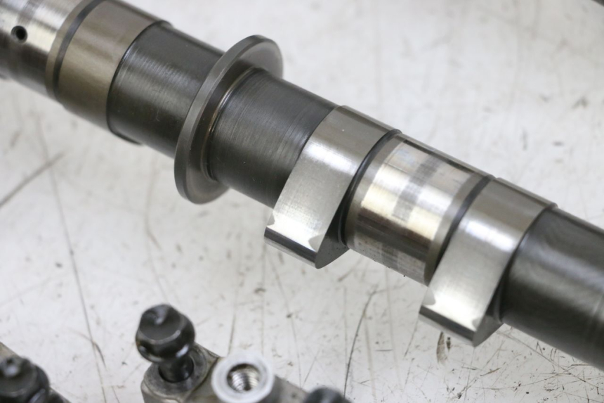 photo de CAMSHAFT YAMAHA FJR ABS 1300 (2006 - 2012) - Fixing points details