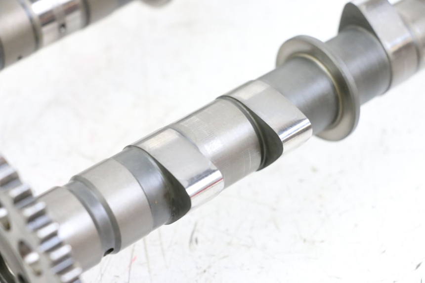 photo de CAMSHAFT YAMAHA FJR ABS 1300 (2006 - 2012) - High-resolution close-up