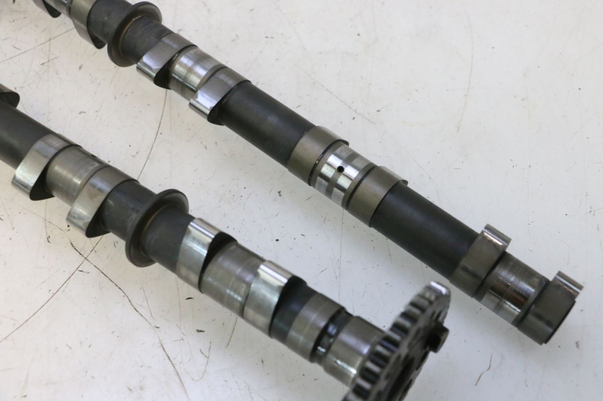 photo de CAMSHAFT YAMAHA FJR 1300 (2001 - 2005) - Zoom on usage condition