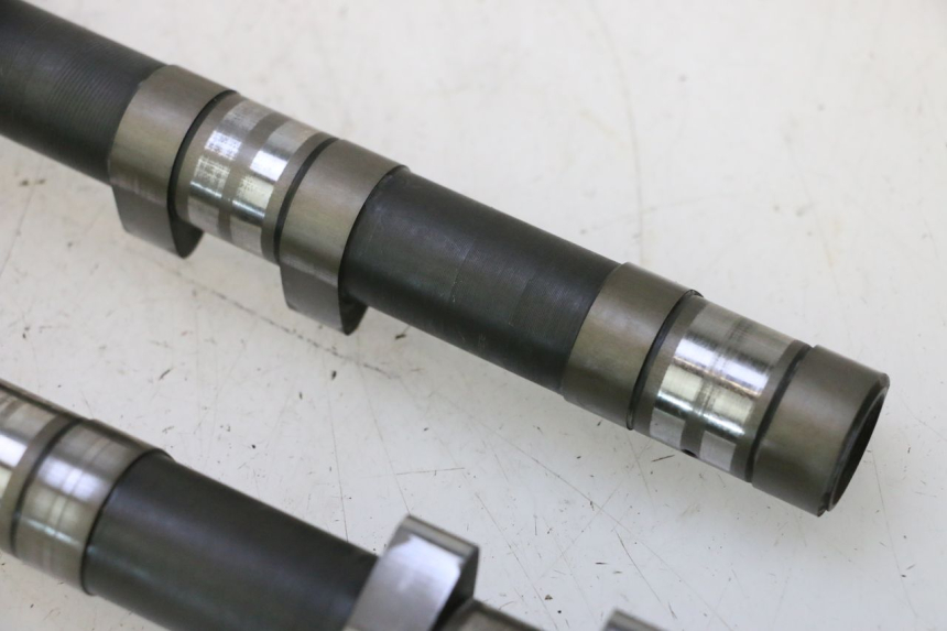 photo de CAMSHAFT YAMAHA FJR 1300 (2001 - 2005) - Markings and original references