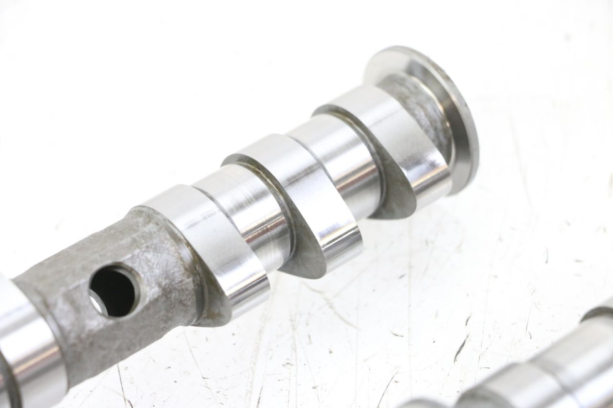 photo de CAMSHAFT YAMAHA TDM ABS 900 (2002 - 2014) - Surface and material condition