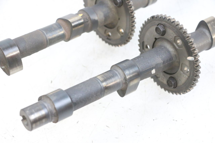 photo de CAMSHAFT KAWASAKI ZR 7 750 (1999 - 2004) - Technical close-up