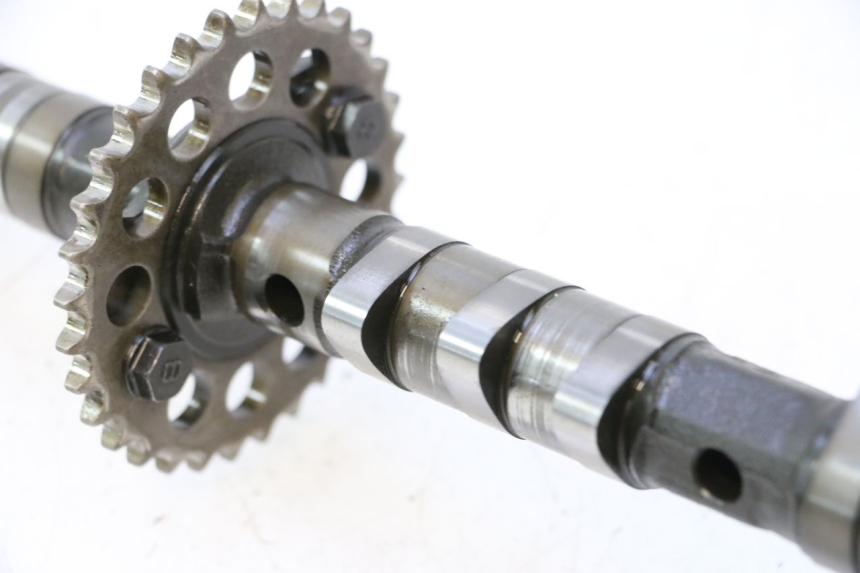 photo de INTAKE CAMSHAFT YAMAHA YZF R GENESIS 750 (1993 - 1998) - Technical close-up