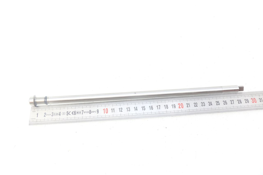 photo de CLUTCH SHAFT BMW F GS K81 850 (2018 - 2023) - Zoom on usage condition