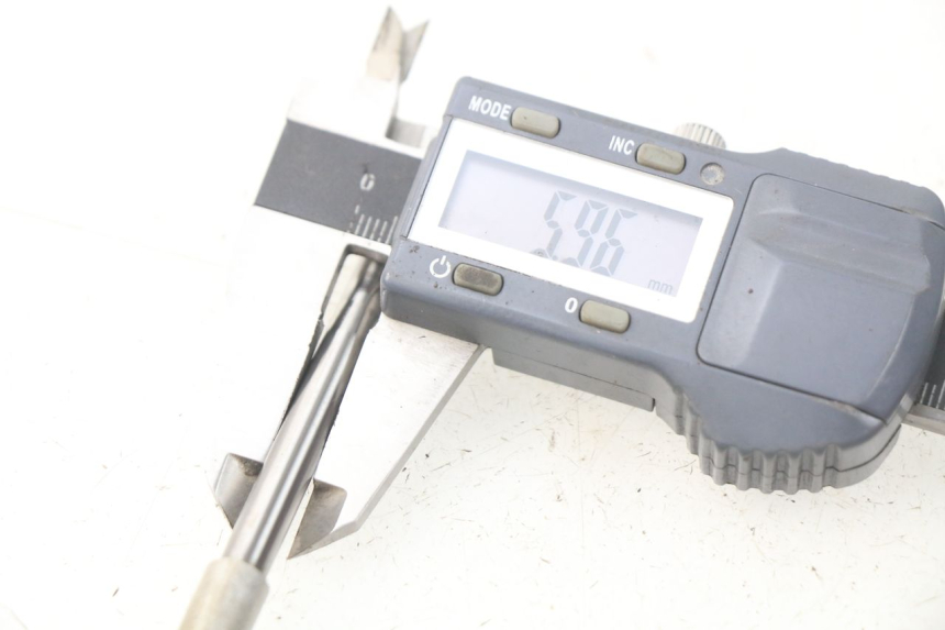 photo de CLUTCH SHAFT SUZUKI RV VAN VAN 125 (2003 - 2008) - Technical close-up