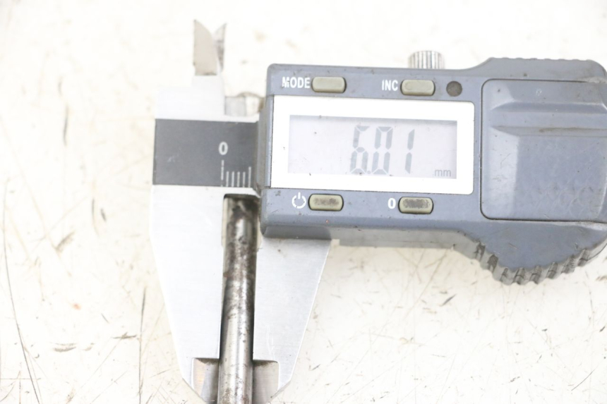 photo de CLUTCH SHAFT SUZUKI GSX F GSXF 650 (2007 - 2015) - Zoom on usage condition