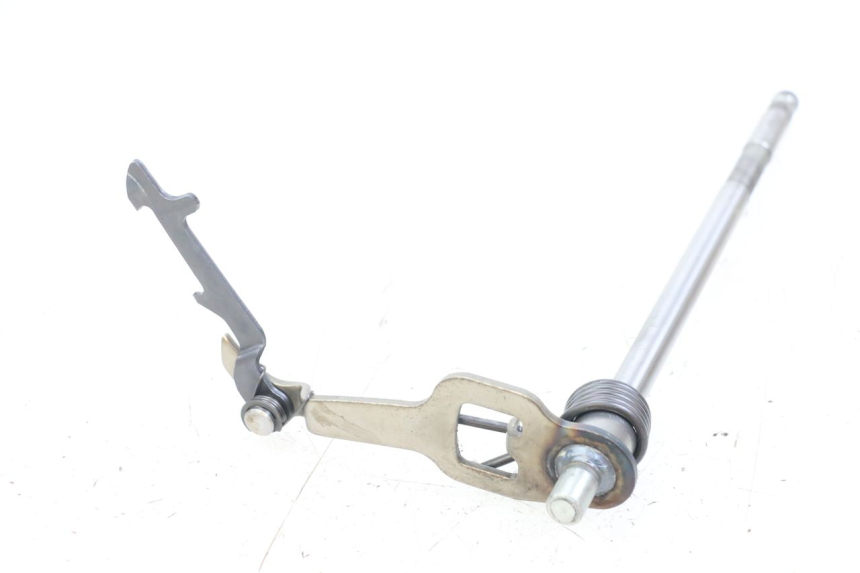 photo de GEAR CHANGE SHAFT SUZUKI GSX E 250 (1982 - 1983) - Zoom on usage condition