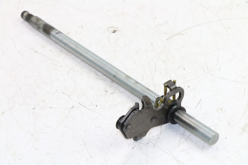 photo de GEAR CHANGE SHAFT HONDA CBR F 600 (1991 - 1994) - Alternative perspective