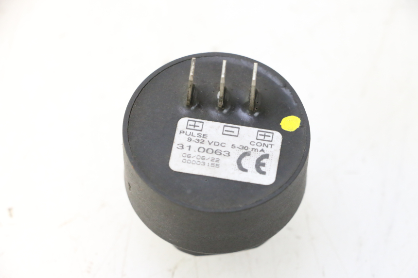 photo de BUZZER PIAGGIO MP3 HPE 530 (2022 - 2026) - Zoom on usage condition