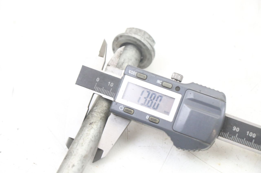 photo de SWING ARM AXLE APRILIA RS 50 (1999 - 2005) - Technical close-up